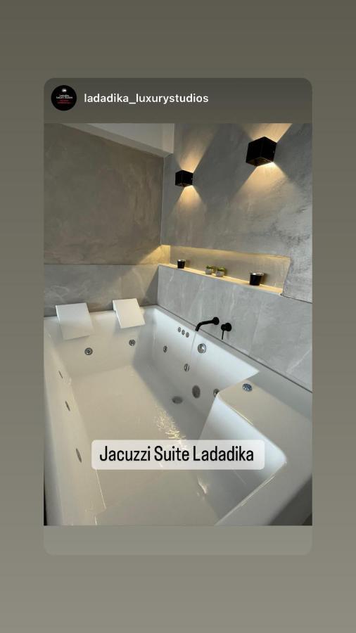 Jacuzzi Suite Ladadika Tesalónica Exterior foto