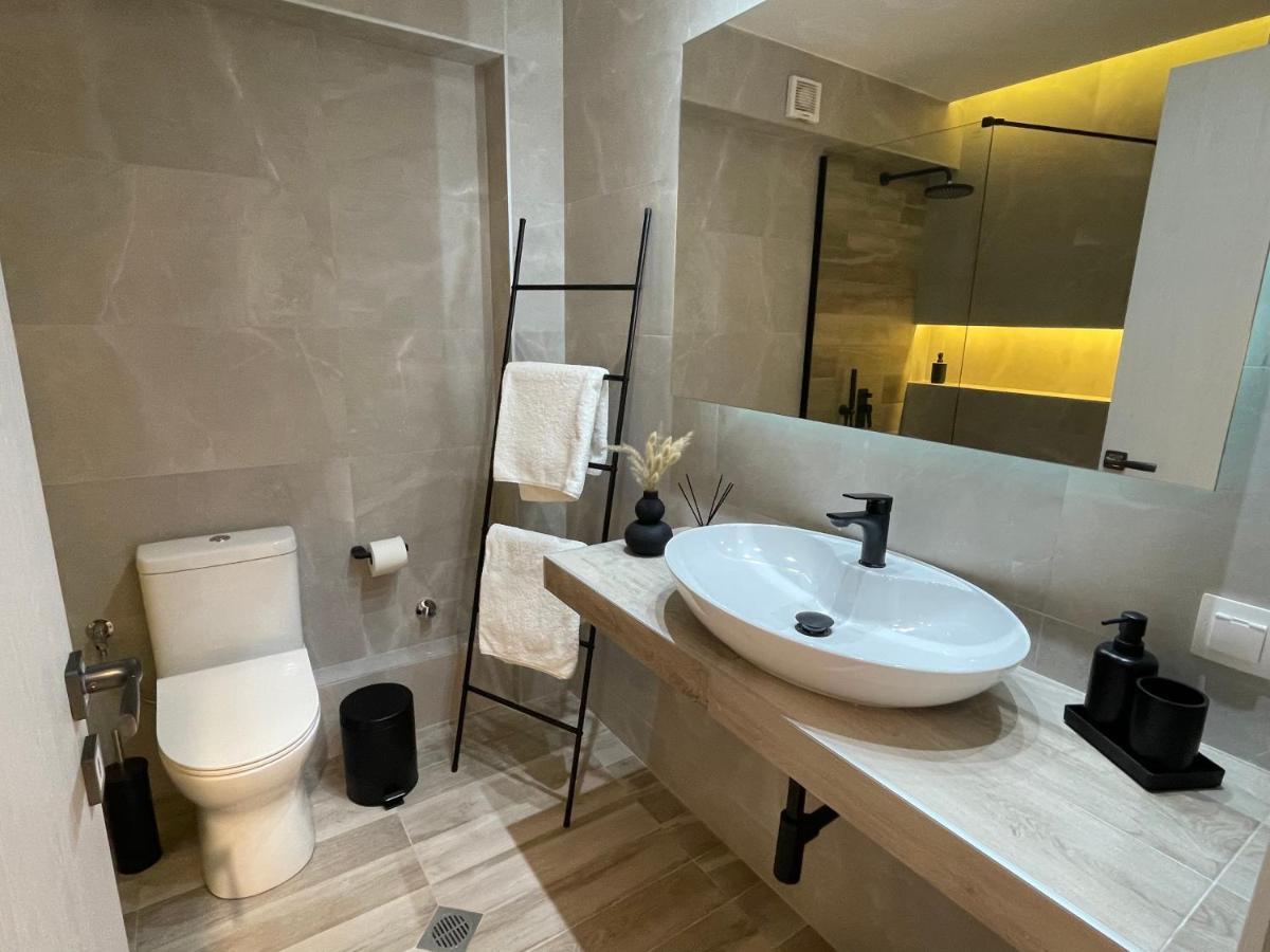 Jacuzzi Suite Ladadika Tesalónica Exterior foto